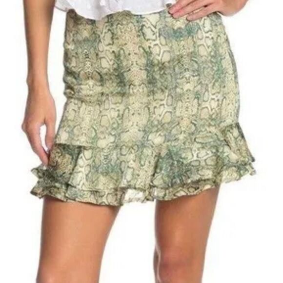 4SI3NNA Ruffle Green Python Print Mini Skirt size Small - Picture 1 of 5